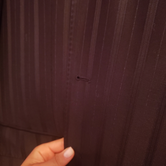 Men's Two Piece Suit - Picture 3 of 4